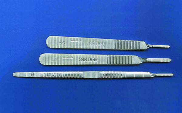 Feather™ Scalpel Handle with Blade; Disposable